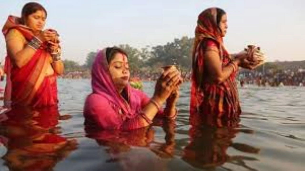 Chhath 2024: महापर्व छठ का आज तीसरा दिन! संध्या अर्घ्य के लिए सज गए घाट