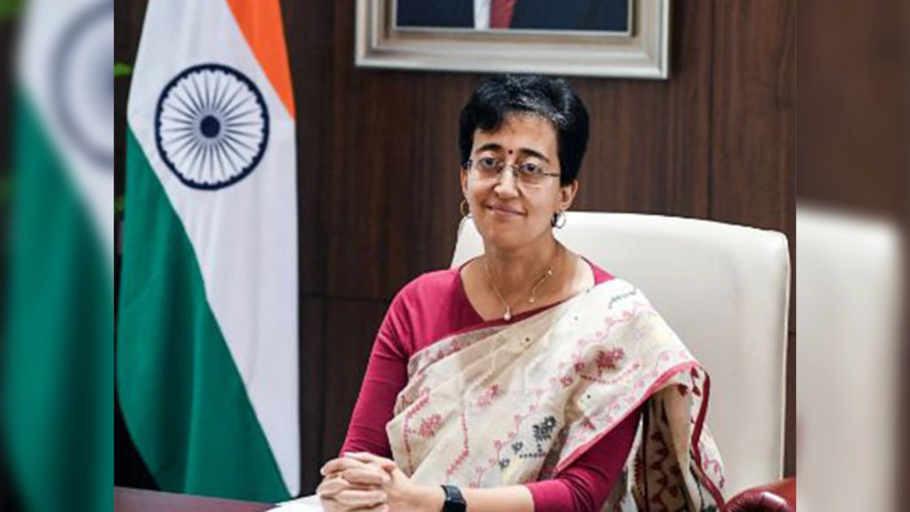 CM Atishi News: NCC कैडेट्स के लिए शानदार तोहफा, CM आतिशी ने किया अंडरग्राउंड वर्ल्ड क्लास शूटिंग रेंज का शुभारंभ 