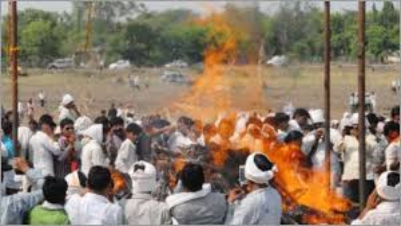 अंतिम संस्कार के पहले मरे हुए इंसान की चलने लगी सांसे.. मचा हड़कंप, जानें पूरा मामला