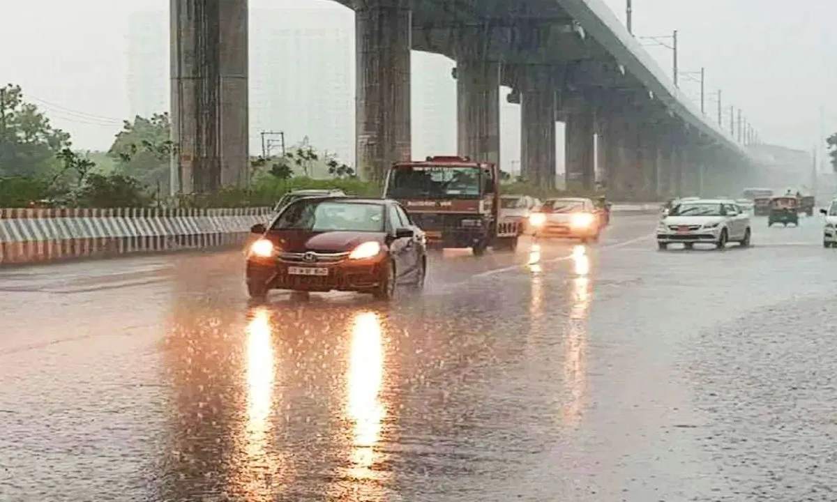 Delhi NCR Weather Update: दिल्ली एनसीआर में गर्मी का सितारा, प्रदूषण से बढ़ेगा तापमान