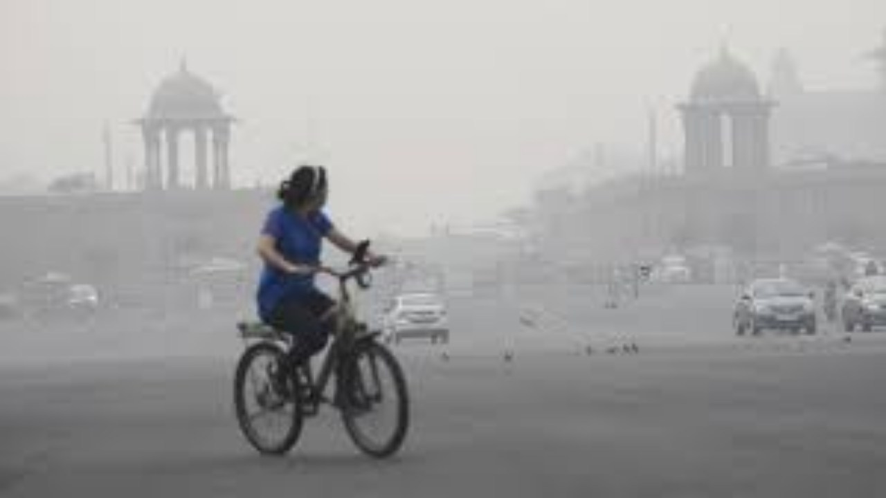 Delhi Today AQI: दिल्ली में बढ़ते प्रदूषण से निपटनें के लिए DPCC ने उठया नया कदम, ड्रोन से रखी जाएगी नजर