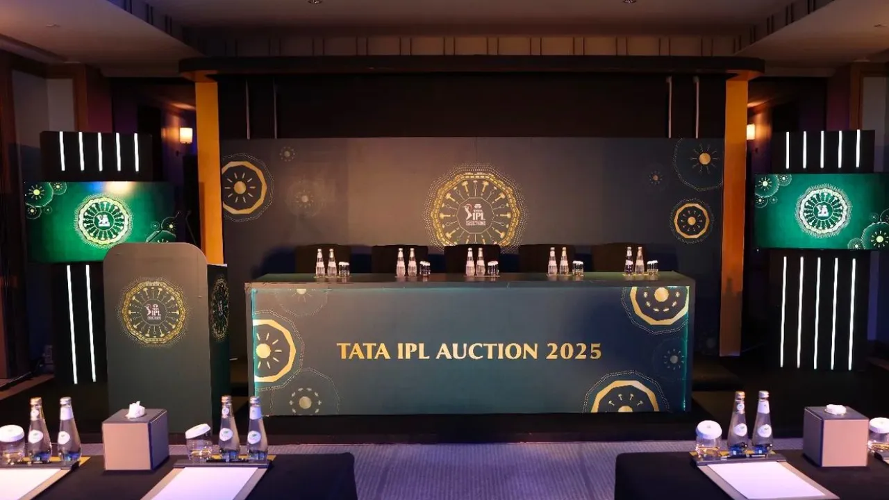 IPL Auction 2025 : श्रेयस अय्यर, ऋषभ पंत और केएल राहुल के अलावा इन स्टार भारतीय खिलाड़ियों पर भी रहेगी सबकी नजरें, जाने और कौन प्लेयर हैं इस लिस्ट में शामिल