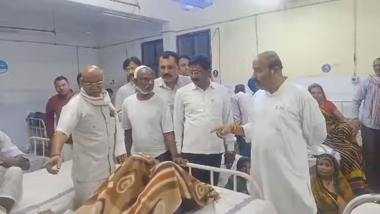 MP Union Minister: केंद्रीय मंत्री ने किया जिला अस्पताल का निरीक्षण, ड्यूटी पर मौजूद डॉक्टरों को दिए निर्देश