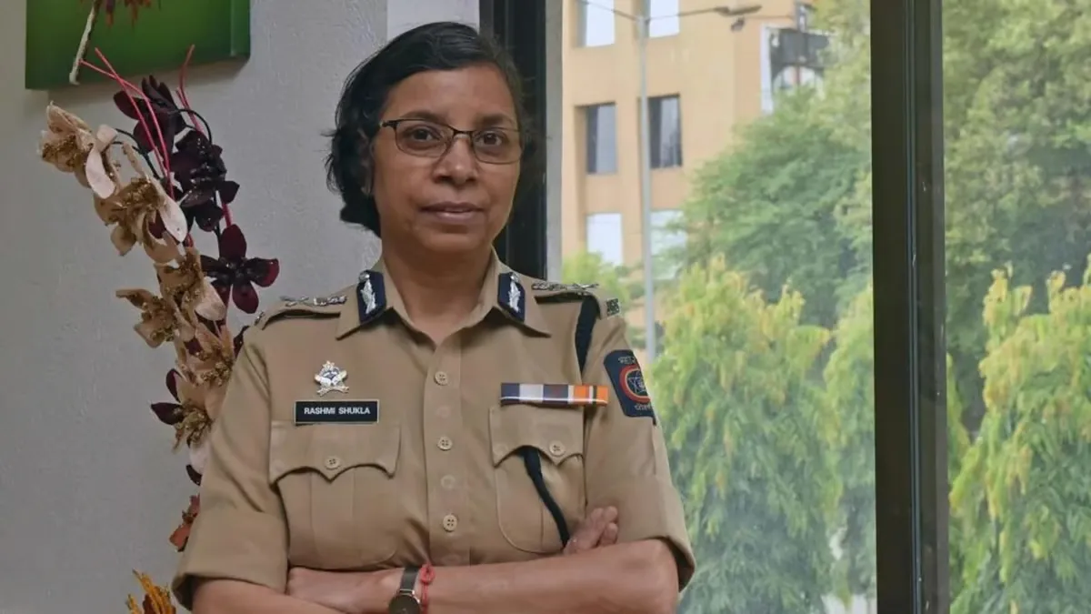 कौन है वह लेडी IPS जिसकी वजह से हिल गया विपक्ष, EC को करना पड़ा ट्रांसफर, पावर इतना की रिटायर होने के बाद भी है तैनात!