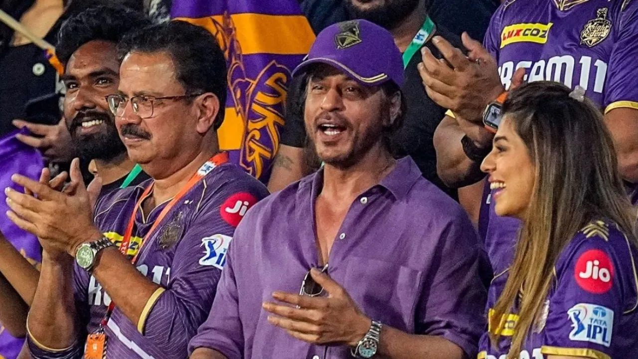 इन 3 पाकिस्तानी क्रिकेटरों पर मेहरबान होंगे शाहरुख खान! IPL मेगा ऑक्शन में KKR लुटाएगी करोड़ों रुपया?