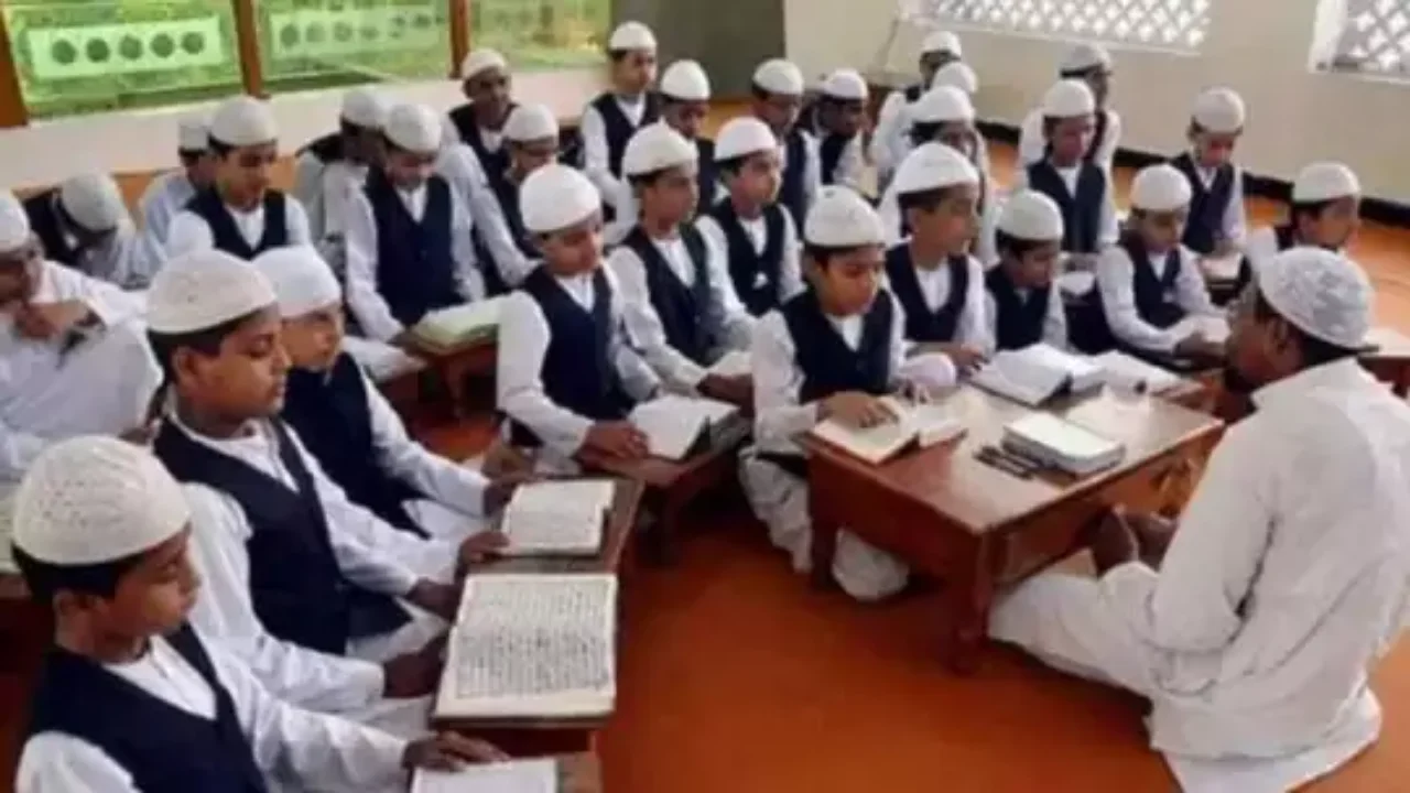 UP Madrasa Law: SC ने दी यूपी मदरसा एक्ट को मान्यता, जानिए क्या है ये कानून