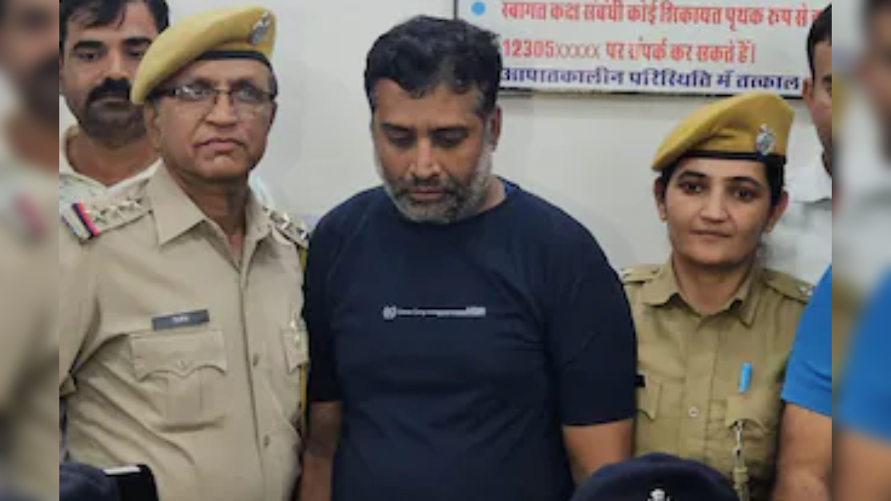 पुलिस को मिली बड़ी सफलता! बहुचर्चित अनिता चौधरी हत्याकांड का मुख्य आरोपी गिरफ्तार