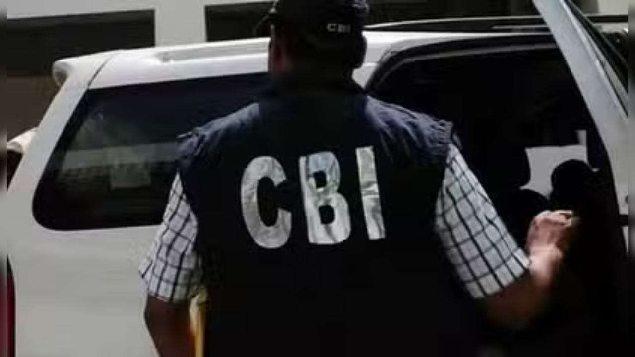 CBI ने ईपीएफओ ऑफिस बद्दी में मारा छापा! क्षेत्रीय आयुक्त समेत तीन लोगों को किया गिरफ्तार