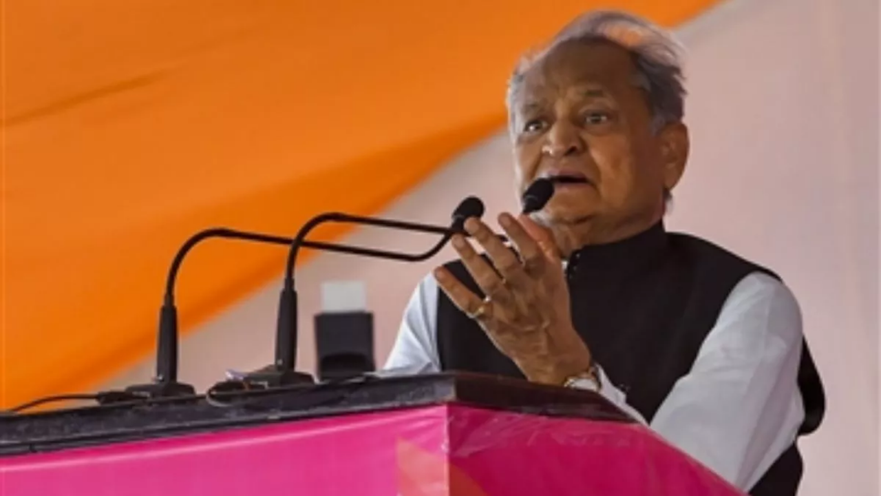 Ashok Gehlot: अशोक गहलोत का BJP पर तंज, बोले- 