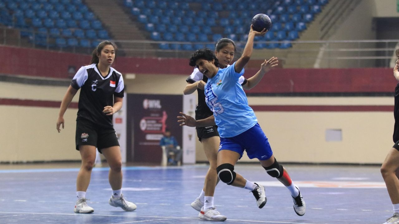 Asian Women’s Handball Championship: भारत ने सिंगापुर को हराया, टूर्नामेंट में सर्वश्रेष्ठ फिनिश करने का मौका किया हासिल