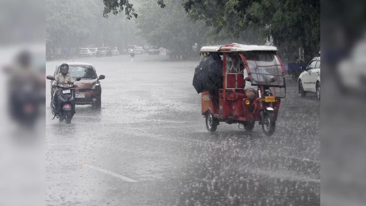 Bihar Weather Forecast: बिहार में मौसम ने ली करवट, IMD का अलर्ट जारी, जानें कहां- कहां होगी बारिश