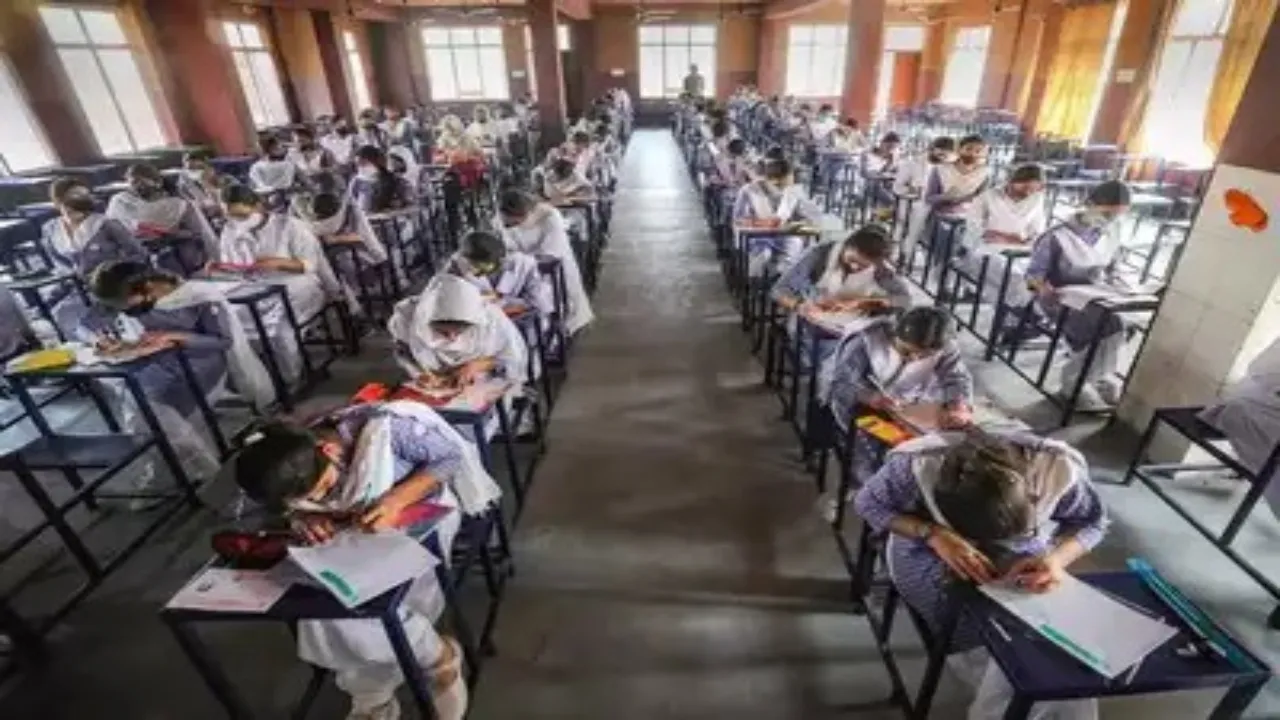 परीक्षा से पहले CBSE बोर्ड में होने वाला है बड़ा बदलाव, अपनी क्षमता के अनुसार परीक्षा दे सकेंगे छात्र