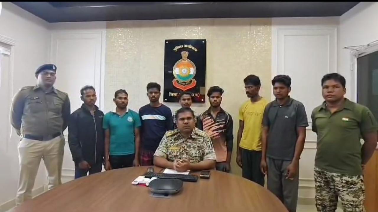 Chhattisgarh News: जगरगुंडा इलाके में सुरक्षाबलों ने की बड़ी सफलता हासिल , 7 नक्सलियों को किया ढ़ेर