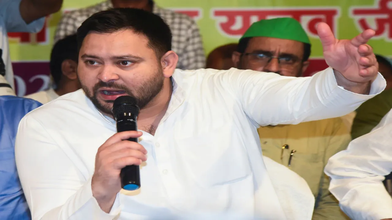 Tejashwi Yadav: बिहार में जीते तो महिलाओं को हर महीने देंग…रूपये, तेजस्वी यादव का ऐलान, क्या है  भाई-बहन मान योजना’