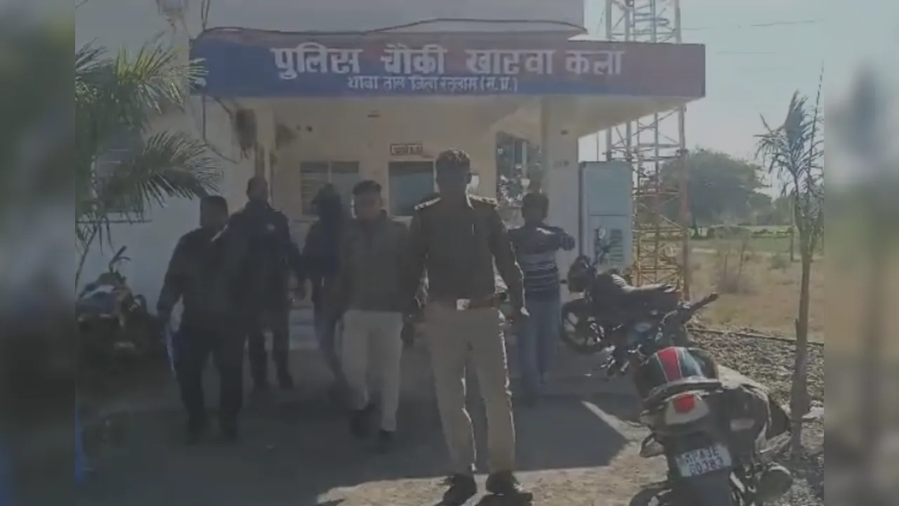 MP Crime News: रतलाम में पुलिस ने पेट्रोल पंप डकैती की साजिश की नाकाम, 1 आरोपी गिरफ्तार, 4 की तलाश जारी