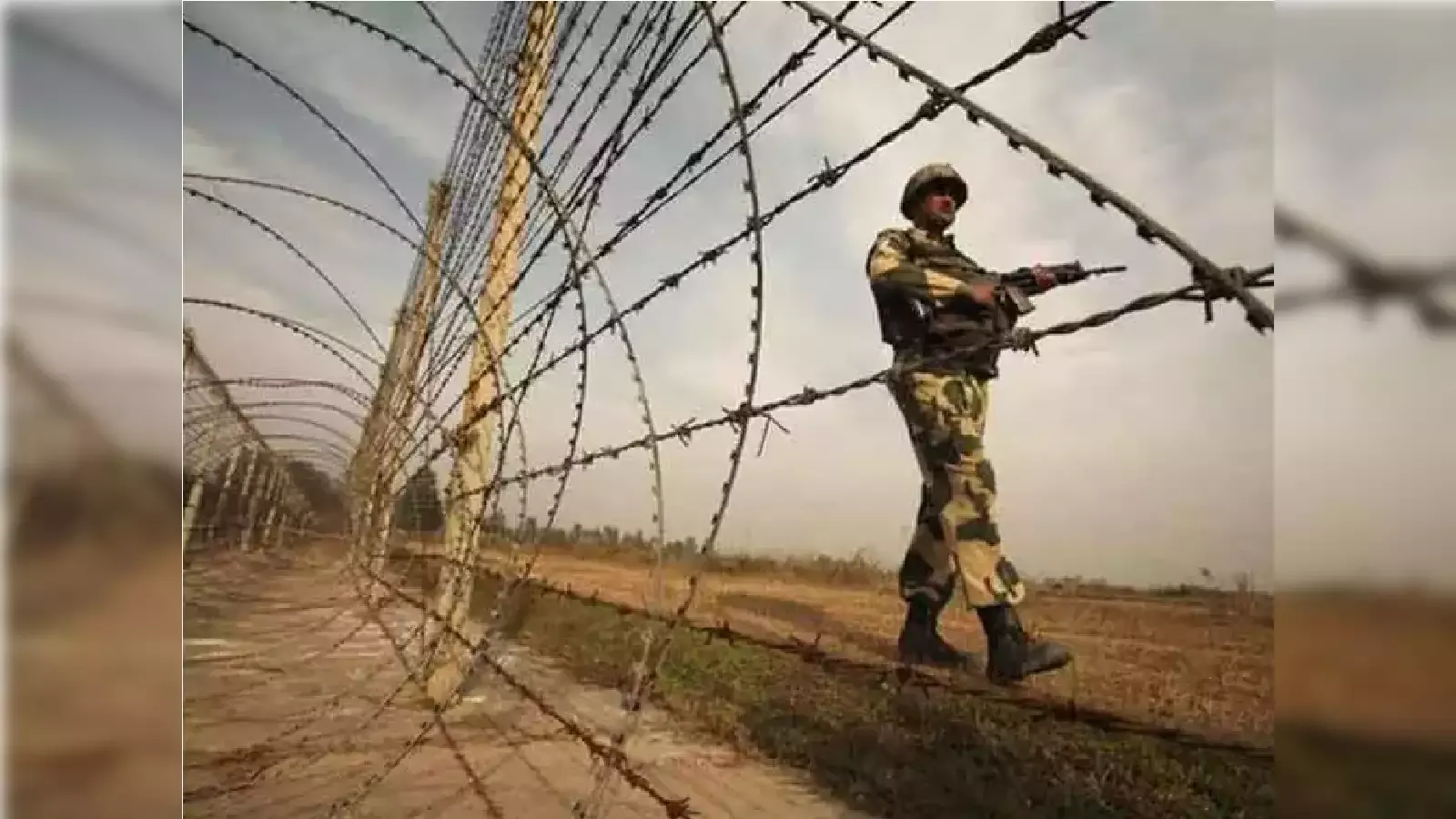 BSF ने श्रीगंगानगर में पाकिस्तानी घुसपैठिए को किया ढेर , भारतीय सीमा में घुसने की कर रहा था कोशिश