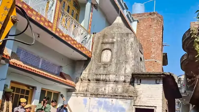 संभल में 46 साल से बंद शिव मंदिर के लिए बड़ी मांग, DM ने लिखी चिट्ठी