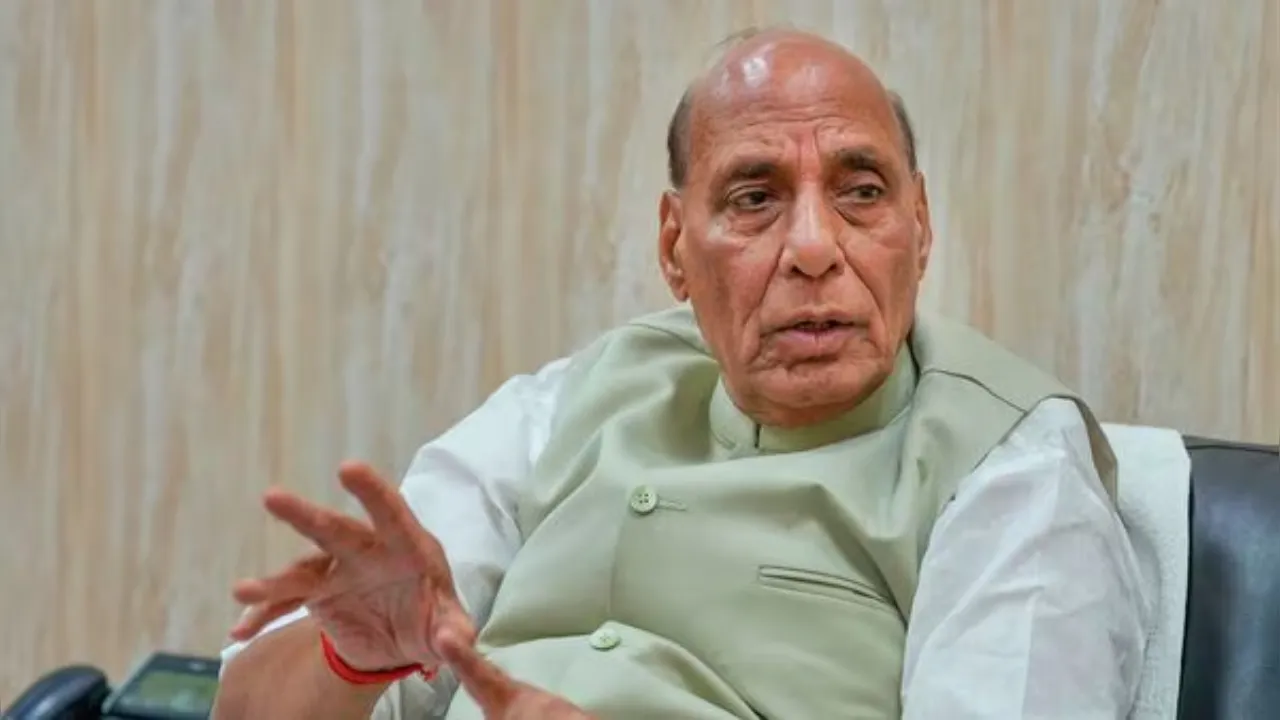 Rajnath Singh News: महू में बोले रक्षा मंत्री राजनाथ सिंह – सेना का समर्पण देश को बना रहा सुरक्षित और सशक्त, जानें आगे और क्या कहा