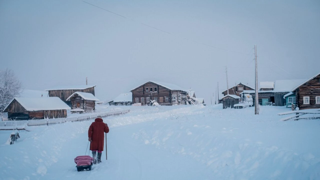 Coldest Place on Earth: इस जगह पर कुछ ही देर में जम जाएंगे आप, जानिए कहां है धरती का सबसे ठंडा स्थान?