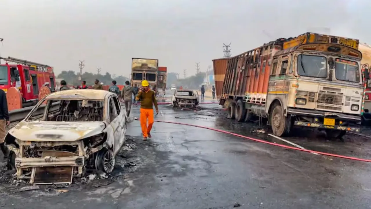 Jaipur Ajmer Highway Fire Accident: जयपुर अग्निकांड में 2 और की मौत, 18 का इलाज जारी, 5 गंभीर रूप से घायल