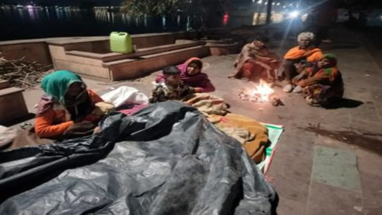 kota Night Shelters: खुले आसमान के नीचे सोने को मजबूर लोग, अब तक नहीं किया गया रैन बसेरे का इंतजाम