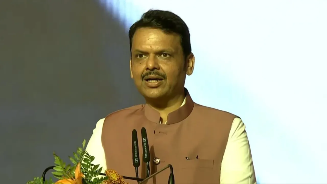 Maharastra CM Devendra Fadnavis: तीसरी बार लौटा ‘महाराष्ट्र का समुंदर’, ताजपोशी पर गदगद हुए मोदी-शाह