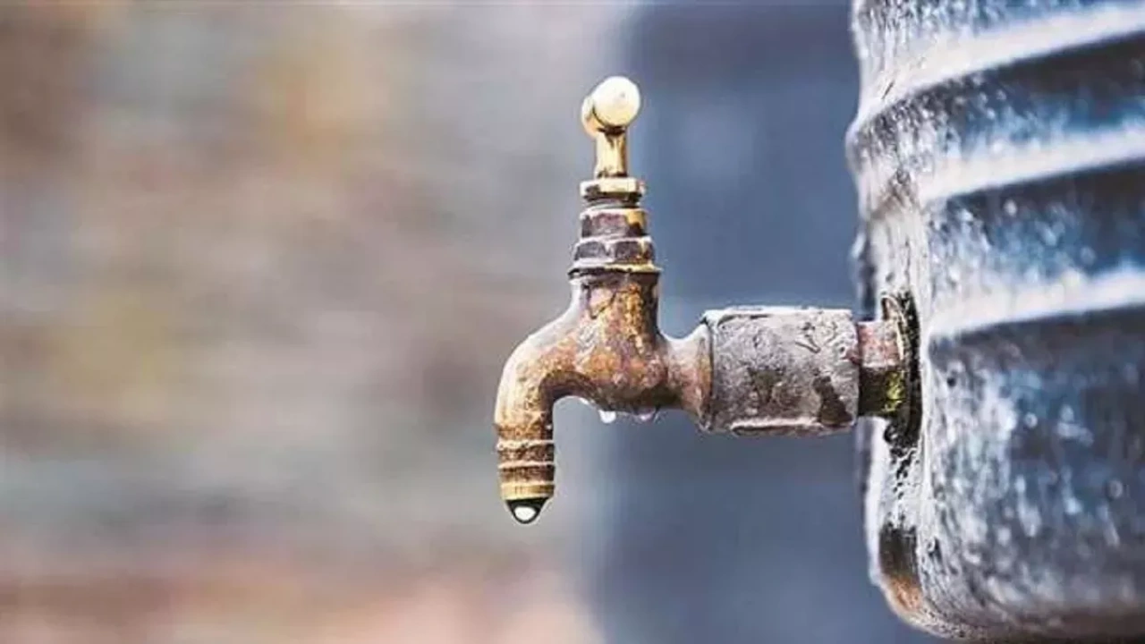 Delhi Water Supply: दिल्ली में पानी की आपूर्ति बाधित! यमुना में अमोनिया के स्तर में तेजी से बढ़त