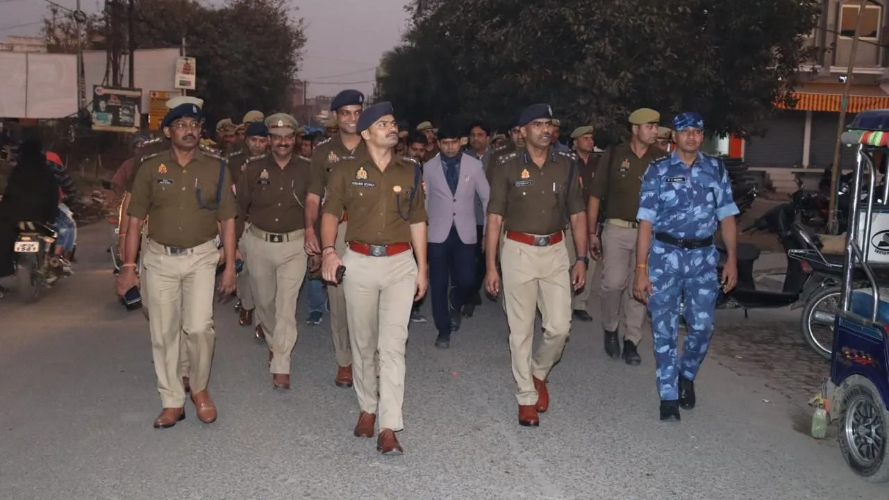 Sambhal Violence: जुमे की नमाज आज! अलर्ट मोड़ पर पुलिस-प्रशासन, संभल में 3 लेयर में सुरक्षा व्यवस्था