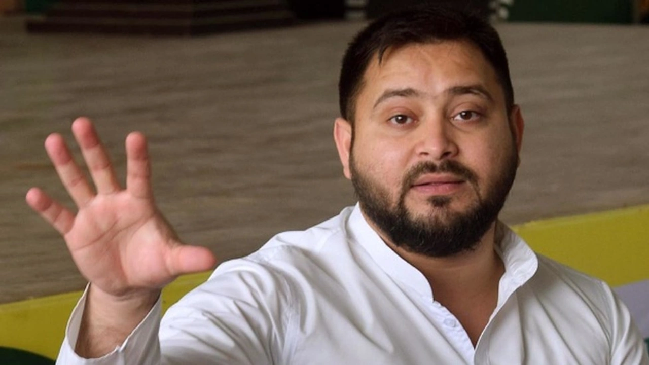 Tejaswi Yadav: तेजस्वी यादव ने अमित शाह पर कसा तंज, बिहार में अपनी सरकार बनने पर किए कई वादे