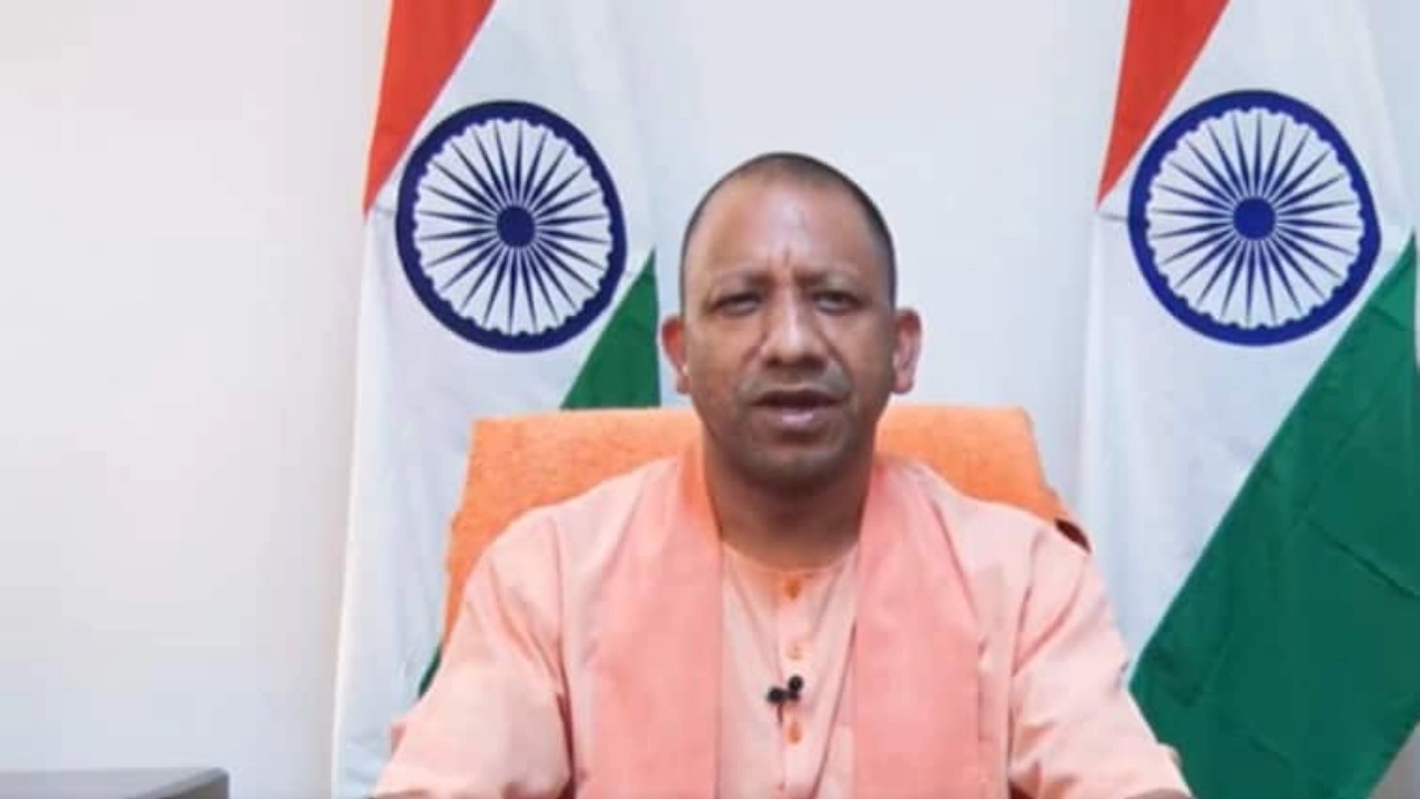 CM Yogi: यूपी की एसी बसों में सफर होगा सस्ता! CM योगी की सौगात में मिलेगा विशेष छूट