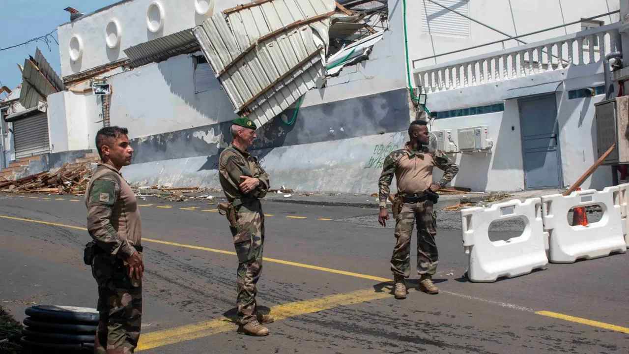 फ्रांस में किसने मचाई तबाही, एक के बाद एक गिरने लगी लाशें…मंजर देख कांप गए लोग