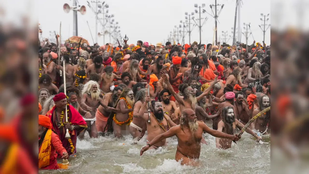 महाकुंभ में होगा ‘हमारा संविधान हमारा स्वाभिमान’ कार्यक्रम का आयोजन, संविधान और नागरिक अधिकारों को लेकर जोर