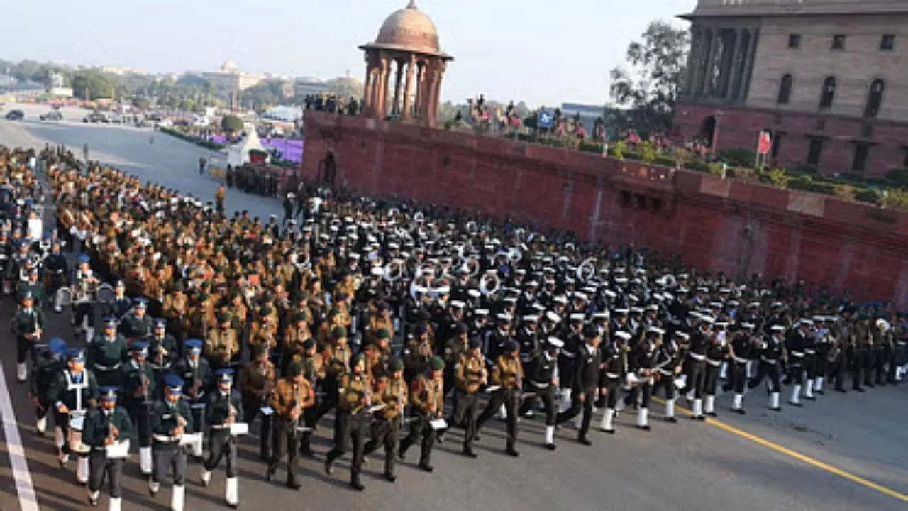 Happy Republic Day 2025: गणतंत्र दिवस परेड के चलते दिल्ली में आज से कई रास्ते बंद, जानें पूरी जानकारी