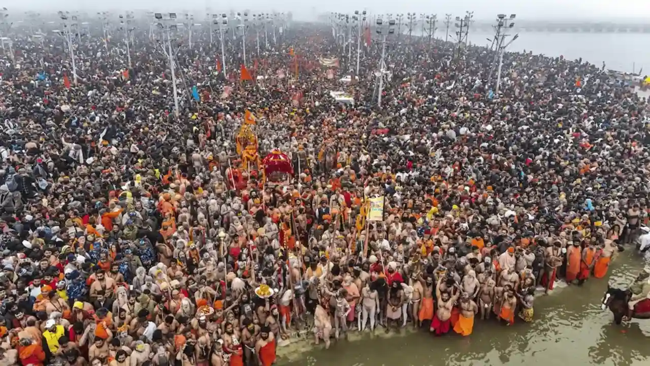 Maha Kumbh 2025: आस्था का महासागर बना प्रयागराज, महाकुम्भ 2025 में डुबकी लगाने वालों का आंकड़ा 13 करोड़ के पार