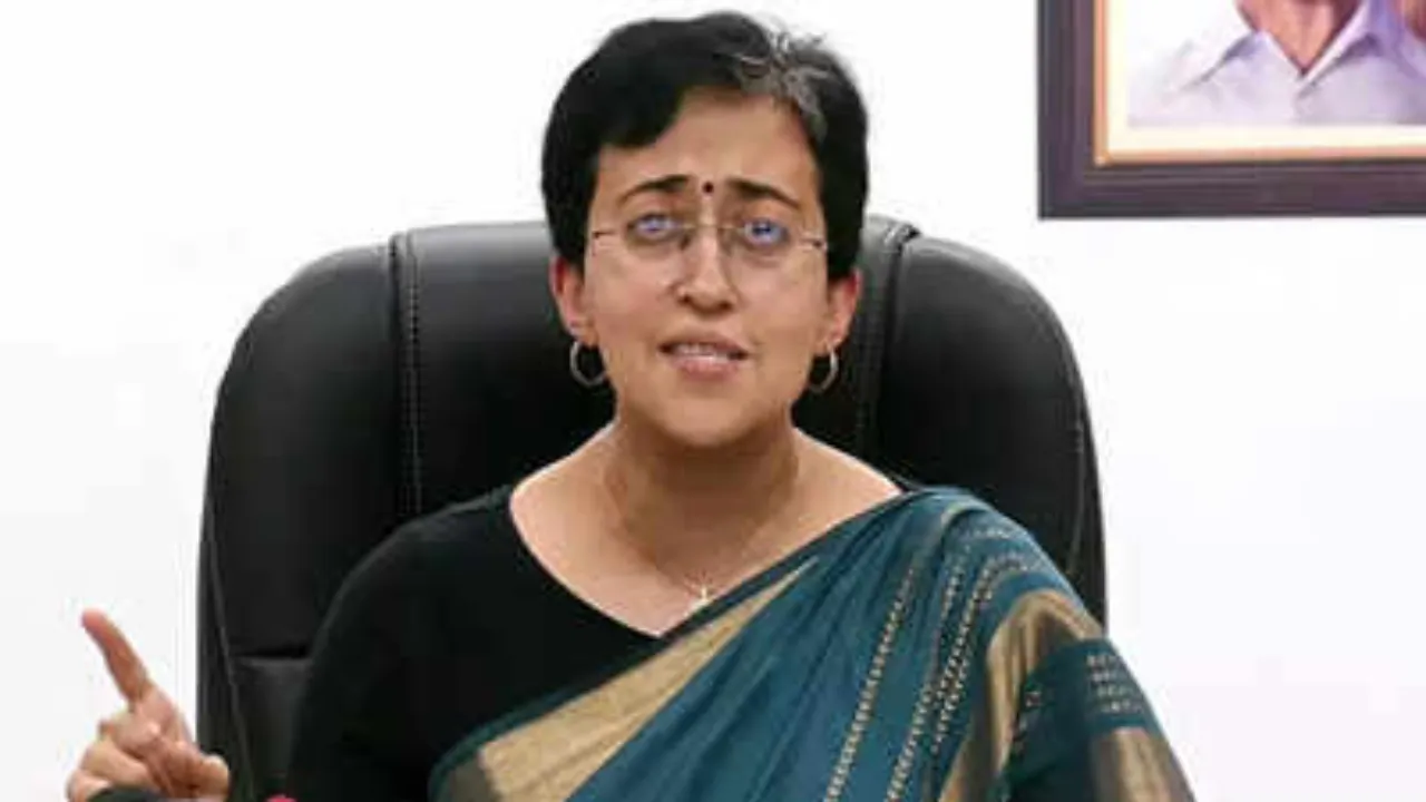 CM Atishi News: 'चौंकाने वाली बात है कि…', कोर्ट की सख्त टिप्पणी! व्हिसलब्लोअर की भूमिका में थीं CM आतिशी