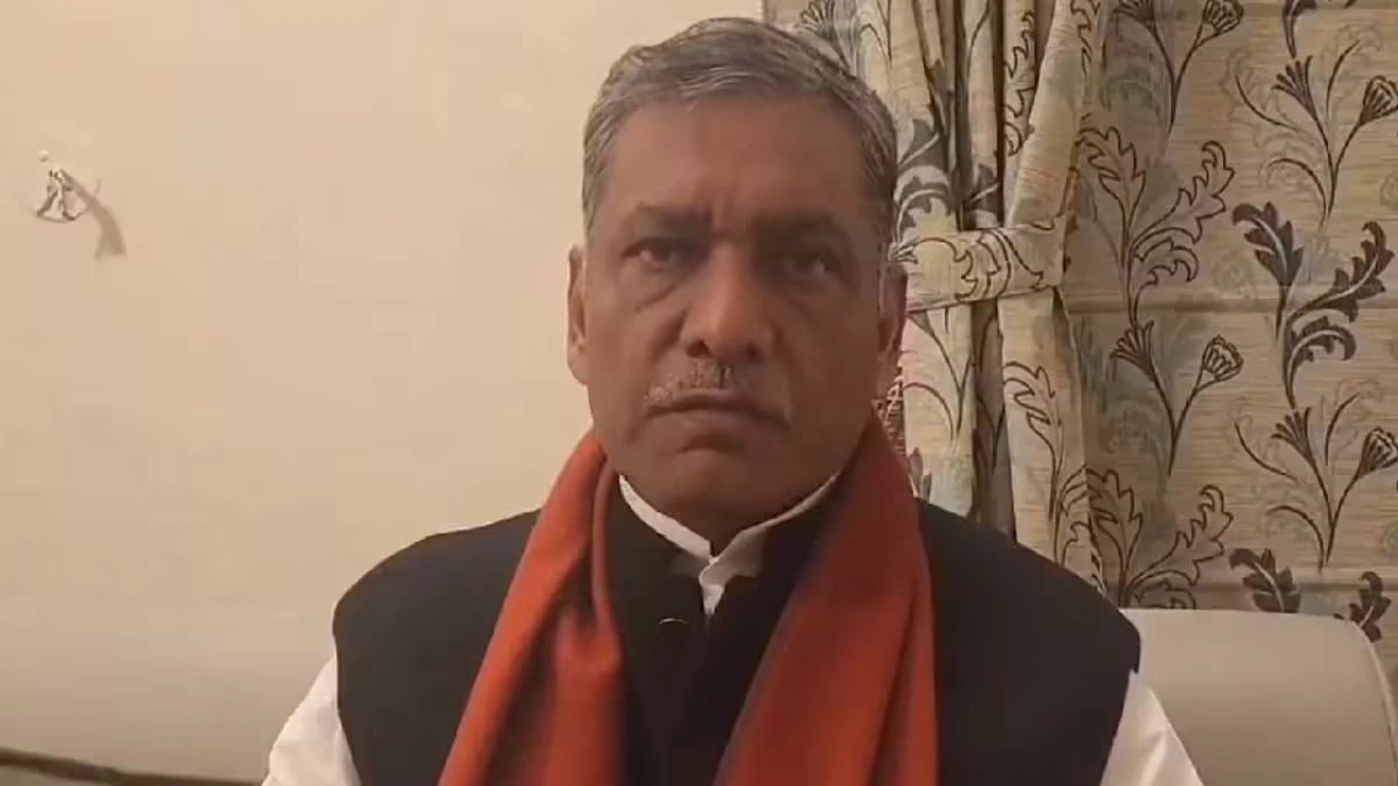 Congress State President: कांग्रेस प्रदेश अध्यक्ष ने बीजेपी और RSS पर हमला बोला, संविधान और महंगाई को लेकर उठाए सवाल