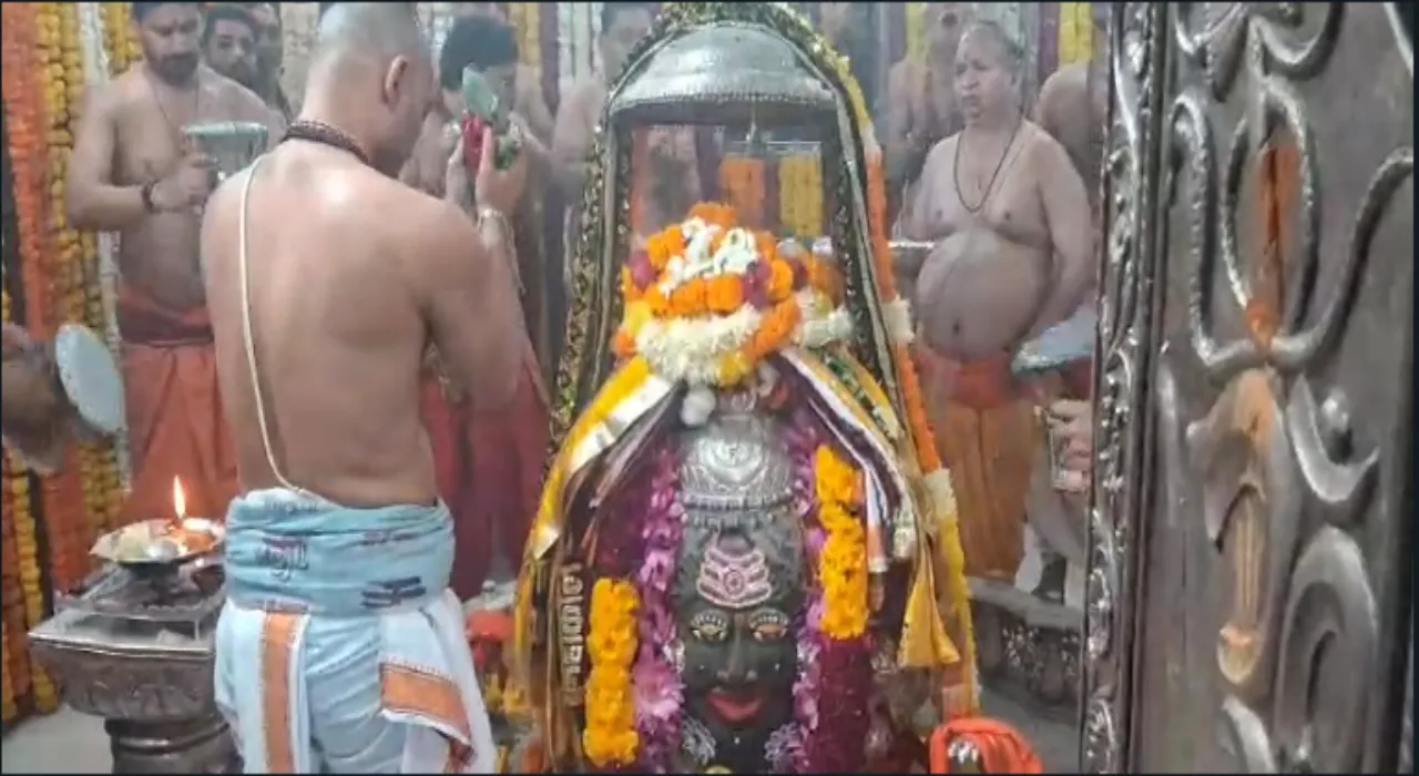 शिव भक्तों के लिए खुशखबरी! अब आरती के लिए दलालों के पीछे नहीं लगाने पड़ेंगे चक्कर, मिलेगी ये सुविधा