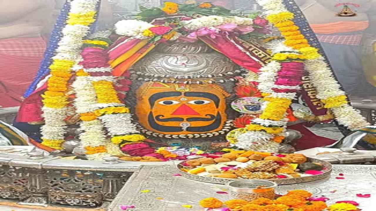 बाबा महाकाल का हनुमान स्वरूप, भक्तों ने लिया दिव्य दर्शन का आनंद