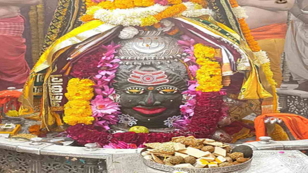 मकर संक्रांति पर बाबा महाकाल मंदिर में विशेष पूजा और भोग अर्पित, जाने सफेद तिल चढ़ाने का विशेष महत्व