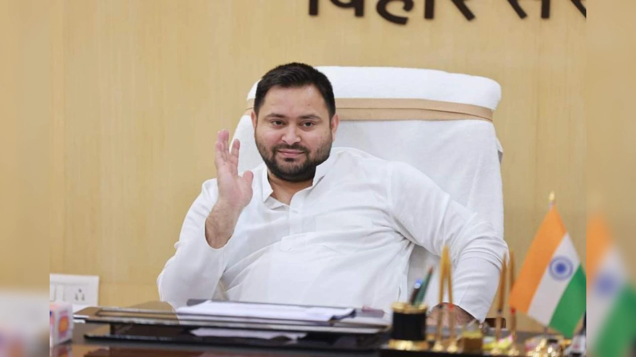 Tejaswi Yadav: तेजस्वी यादव ने नीतीश कुमार को ‘रिटायर्ड’ करार दिया, किया जुबानी हमला