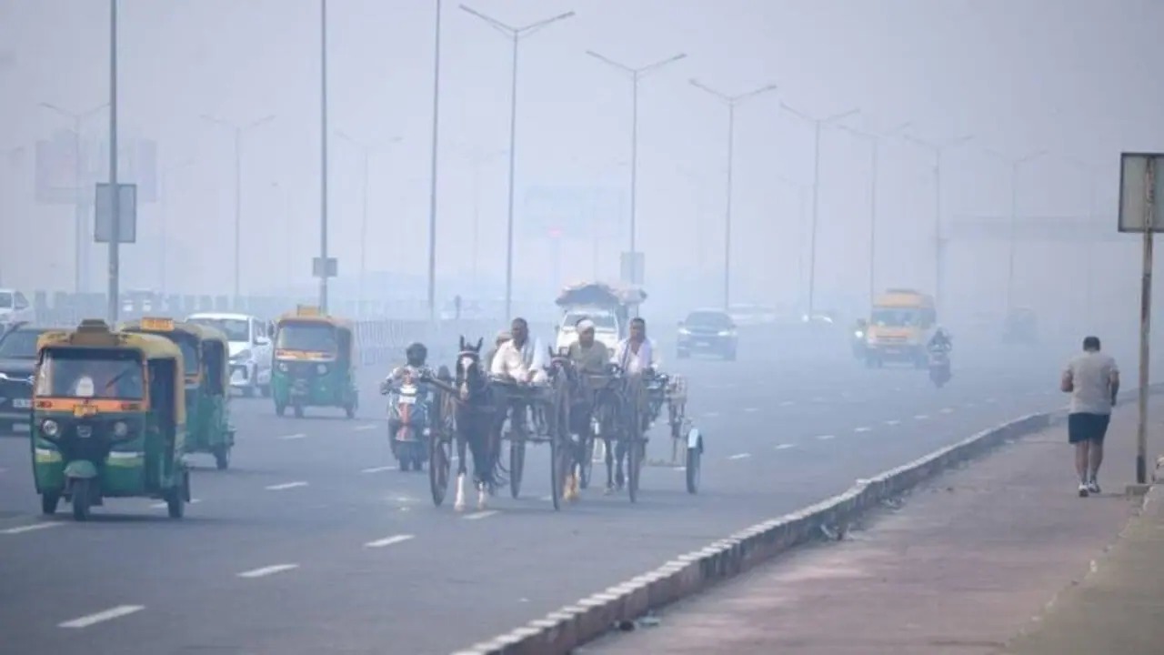 यूपी में दो दिन बारिश और घने कोहरे का अलर्ट, तापमान में मामूली गिरावट की संभावना