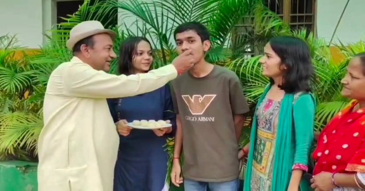 गुगल बॉय’ कौटिल्य पंडित ऑक्सफोर्ड यूनिवर्सिटी में करेंगे मास्टर ऑफ फिजिक्स की पढ़ाई, मिली 25 लाख की स्कॉलरशिप