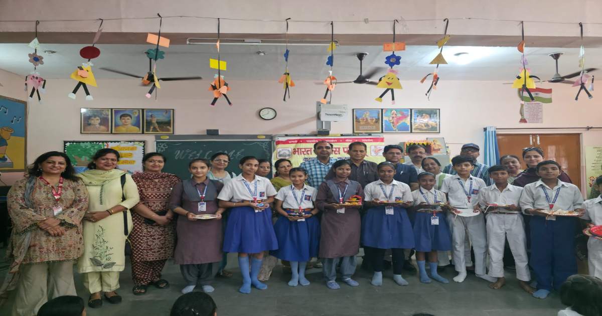 भारत विकास परिषद, कृष्ण शाखा द्वारा राखी प्रतियोगिता का भव्य आयोजन, 150 विद्यार्थियों ने उत्साहपूर्वक लिया भाग