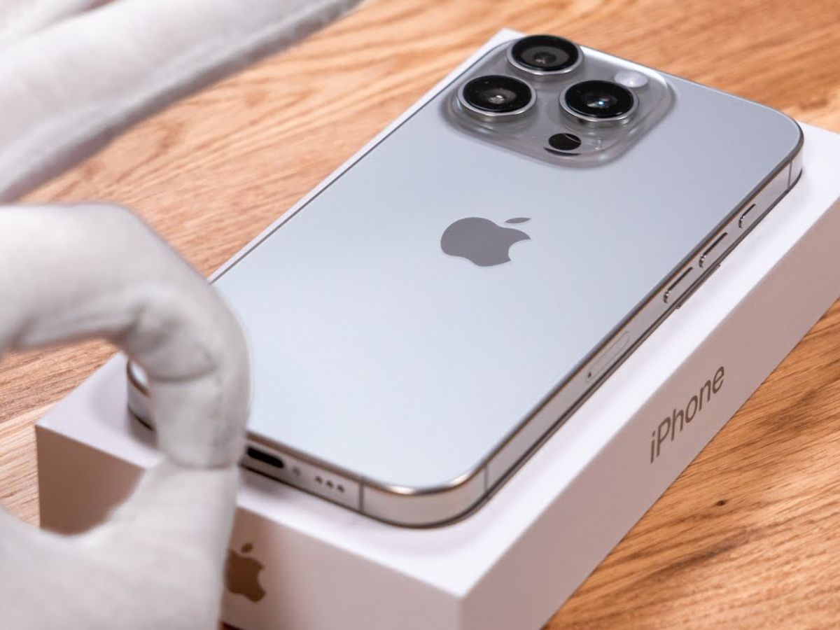 Iphone 15 Pro के एक्सचेंज ऑफर में पाए Iphone 16 Pro वो भी सिर्फ 44,099 रुपए में - Gallery Image