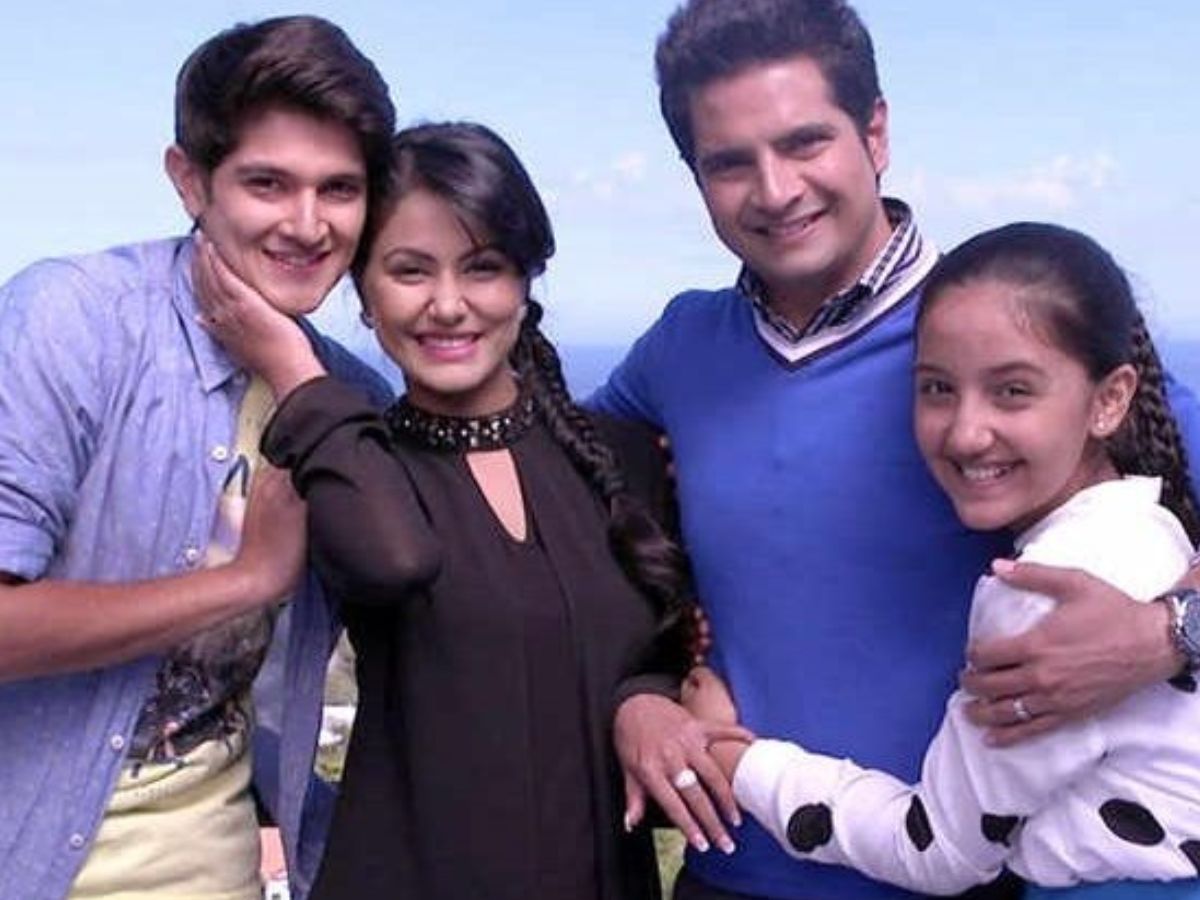 बाल कलाकार से लेकर डिजिटल स्टार तक का सफ़र तह करने वाली Ashnoor Kaur ना सिर्फ़ चमकी बड़े बड़े पर्दे पर बल्कि बनी फ़ैंस फेवरेट भी - Gallery Image