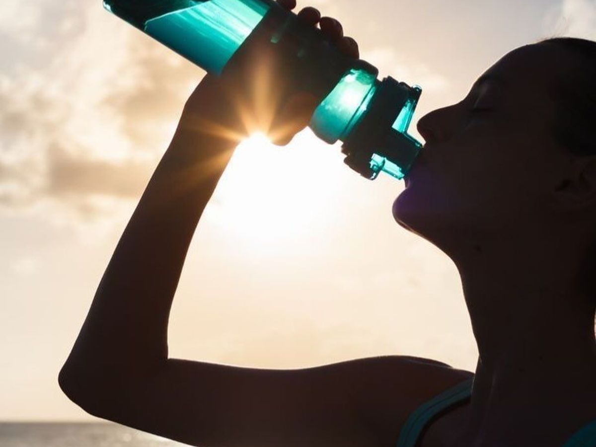 क्या आप भी चिया सीड्स खाते है? तो जाने इसे खाने का सही तरीका वरना चुकानी पड़ेगी भारी क़ीमत और आप खो बैठेंगे अपनी जान - Gallery Image