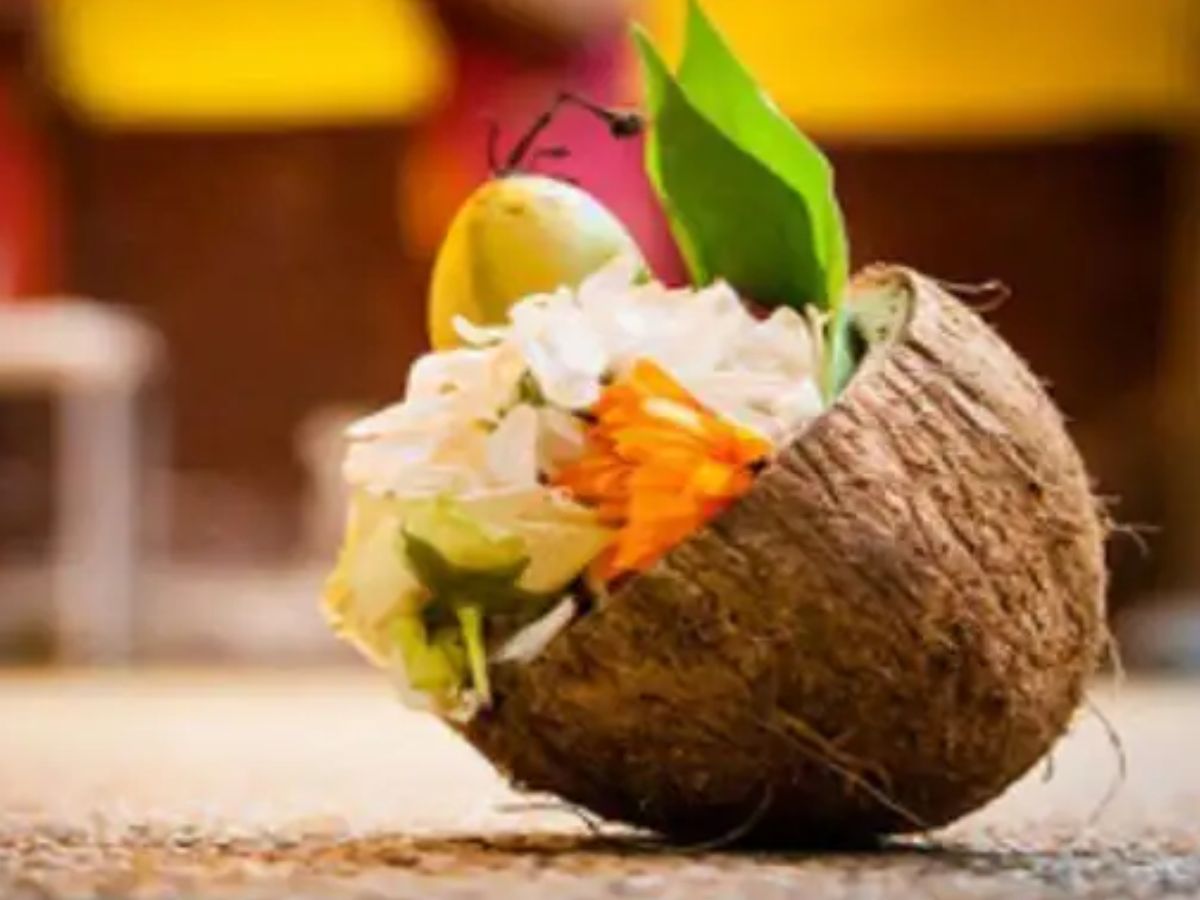 Dussehra 2025: इस दशहरा पाए सुख और समृद्धि, अपनी राशि के अनुसार करे इन चीजों का दान और पाए भगवान का आशीर्वाद - Gallery Image