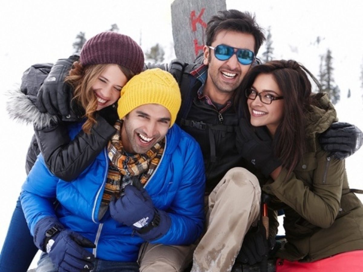 Sunny Sanskari Ki Tulsi Kumari देखने से पहले, देखे Dharma Production की ये 8 फिल्में जिन्होंने दिया प्यार, दोस्ती और रोमांस की एक नया चेहरा - Gallery Image