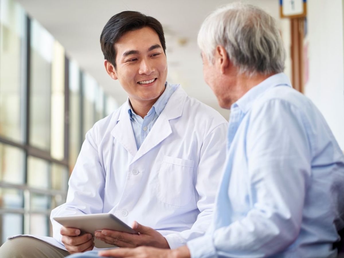 एक चौकने वाला खुलासा, क्या पुरुष भी हो सकते है Pregnant? ये एक मजाक नहीं बल्कि हो सकता है जानलेवा बीमारी का संकेत - Gallery Image