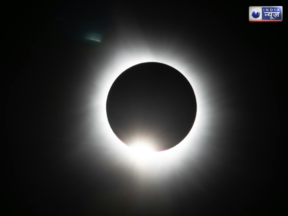 Surya Grahan 2025: ग्रहण काल में क्यों नहीं खा सकते खाना, जानें क्या कहते हैं नियम?